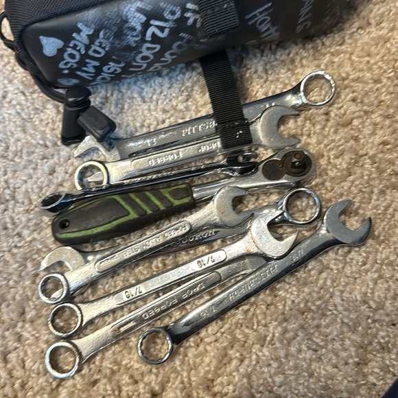 Bike tools in bag - Picture 4 of 5
